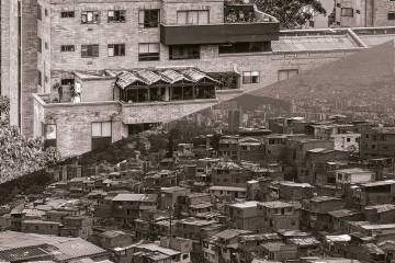 Contra la Medellín del derroche, vivimos con menos