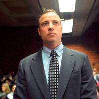 Como parte de su condena, hasta el final de 2029, Pistorius debe someterse a una terapia para el control de la ira y tratar sus “problemas de violencia de género”. FOTO AFP