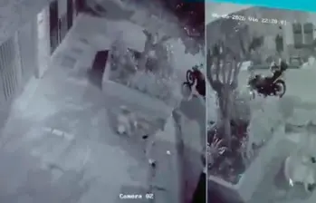 En cámaras de seguridad quedó captada la balacera en la que fallecieron dos uniformados. Tres personas fueron capturadas. FOTO Tomada de video