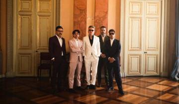 La banda bogotana presenta en el Teatro Metropolitano su etapa más desnuda: menos efectos, más espacio y canciones conocidas que suenan como nuevas. FOTO: Cortesía Diamante Eléctrico