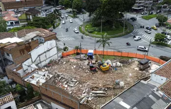 imagen de referencia de predios demolidos para avance de obras del Metro de La 80. Foto: Manuel Saldarriaga Quintero.