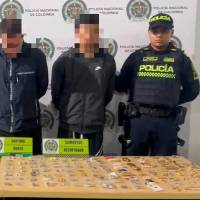 Los ladrones y el automotor en que huyeron fueron puestos a disposición de la Fiscalía. FOTO: CORTESÍA POLICIA
