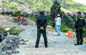 La JEP no descarta ampliar la búsqueda de desaparecidos a otros puntos de Medellín tras el hallazgo de una víctima de la zona Nororiental en La Escombrera. FOTO Jaime Pérez