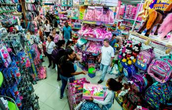 La jugueterías del Centro de Medellín venden un 1.000% más en Navidad. FOTO EL COLOMBIANO. 