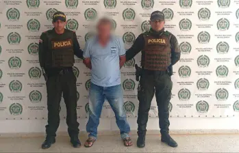 El capturado fue identificado como José Gumercindo Morales Flórez, de 55 años, quien es señalado de abusar sexualmente y en repetidas ocasiones de su nieta. FOTO: Cortesía Policía de Antioquia