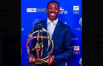 El delantero Ousmane Dembelé fue elegido como el mejor jugador de la temporada en la Ligue 1. FOTO TOMADA X@Ligue1_ENG