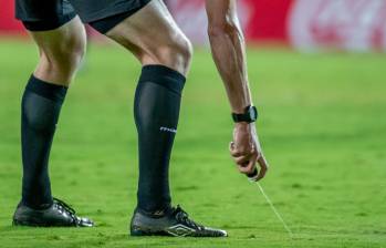 En cada jornada del fútbol colombiano hay una polémica distinta con los errores que están cometiendo algunos árbitros, por eso hay que apuntar a la profesionalización para que haya una mejoría. FOTO juan antonio sánchez