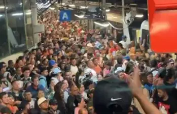 Por novedad técnica, el metro presenta retrasos en frecuencias