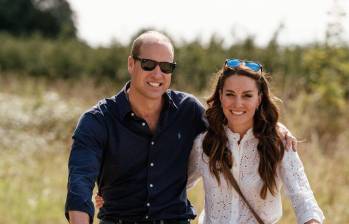William y su esposa, Kate Middleton, los príncipes de Gales, publicaron esta foto en 2023 para celebrar sus 12 años de matrimonio. Imagen de referencia. FOTO: Matt Porteous, tomada del Instagram @princeandprincessofwales