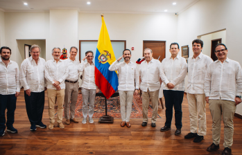 El presidente Abelardo de la Espriella se reunió con algunos de los empresarios más importantes del país, presidentes y dueños de bancos, en su nueva sede presidencial en Barranquilla. Foto: X de Abelardo de la Espriella.
