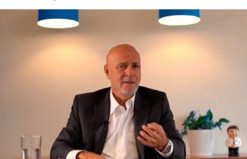 Diego Fernando Prieto, presidente del Banco Caja Social, afirmó que la entidad ofrecerá créditos de vivienda con tasas del 8% efectivo anual y plazos de hasta 25 años para apoyar a los afectados por el terremoto. FOTO CORTESÍA