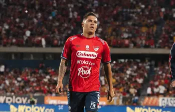 Los jugadores del DIM recibieron el nuevo bus de la institución que los llevó al estadio Atanasio Girardot para el duelo ante Cúcuta Deportivo, por la sexta fecha de la Liga BetPlay. FOTO Instagram @juanferquinterop