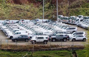 La disposición a comprar vehículo por parte de los colombianos siguió disminuyendo, según Fedesarrollo. FOTO Esneyder Gutiérrez