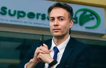 El exalcalde de Medellín, Daniel Quintero, fue nombrado superintendente de Salud a finales de abril pasado por el presidente Petro. FOTO Colprensa y El Colombiano