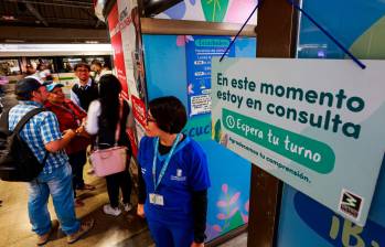 En Medellín hay 62 Escuchaderos, cinco están ubicados en diferentes estaciones del Metro. FOTO Manuel Saldarriaga.