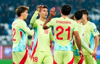España goleó a Georgia con doblete de Mikel Oyarzabal, y sin su estrella Lamine Yamal, quien presenta una molestia física. FOTO TOMADA X@SEFutbol