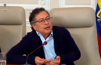En la red social X, el presidente Gustavo Petro, escribió que alza del precio del gas frenó caída de la inflación. FOTO Colprensa