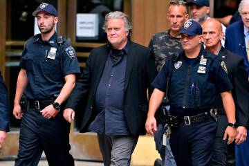 Bannon, el amigo de Trump, es un lavador de dinero