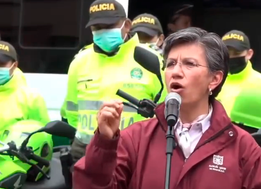 La alcaldesa de Bogotá explicó el plan Comando Contra el Atraco. FOTO: CAPTURA DE PANTALLA DEL ANUNCIO DEL PLAN. 