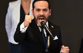 Abelardo De la Espriella, presidente colombiano, anunció ofensiva contra empresas de seguridad privada. Foto: AFP