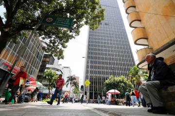 Las calles de Medellín adquieren otro sentido en las páginas de los libros