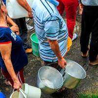 Saque el balde: habrá cortes de agua en sectores de Medellín y Bello