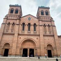 ¿Se están fumando la iglesia? No paran las ‘peladuras’ de los ladrillos en la Metropolitana