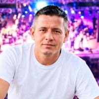Hombre murió atragantado por un chorizo en concierto de Jhonny Rivera