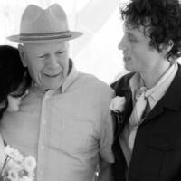 Un momento muy emotivo: Bruce Willis acompañó a su hija en su boda