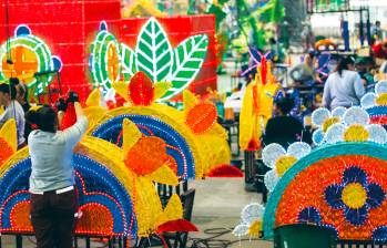 Durante todo el año, 440 personas se encargan de la elaboración de las figuras de los alumbrados navideños. FOTO CAMILO SUÁREZ