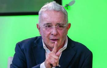 El expresidente Álvaro Uribe era gobernador de Antioquia cuando ocurrieron las masacres. FOTO Juan Antonio Sánchez