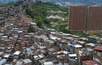 La discusión cobra especial relevancia en Medellín, una ciudad marcada por una geografía compleja y un crecimiento urbano acelerado. Foto: Manuel Saldarriaga 