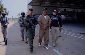 El avión Falcón 2.000 donde fue extraditado alias Araña despegó cerca de las 11 de la mañana. Foto: Presidencia