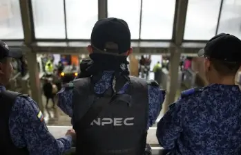 Asesinaron a un funcionario del Inpec y dejaron a otros dos heridos en un ataque sicarial en la cárcel La Modelo. FOTO: INPEC.