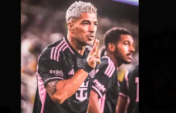 El delantero uruguayo Luis Suárez fue suspendido en la MLS por una falta violenta contra un rival. FOTO TOMADA X@LuisSuarez9