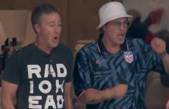 Brad Pitt y Edward Norton fueron captados juntos durante el partido entre Estados Unidos y Turquía en el Mundial 2026, un reencuentro que recordó a los protagonistas de El club de la pelea. FOTO: Captura de video.