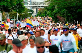 En Medellín se dio la manifestación más nutrida. Miles de personas recorrieron desde La Playa hasta la Plaza de las Luces. FOTO: CAMILO SUÁREZ