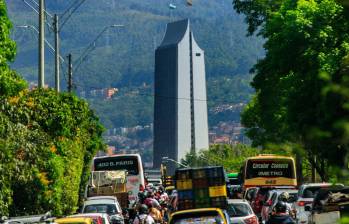 Imagen de un trancón en la ciudad de Medellín. FOTO: Camilo Suárez