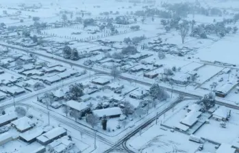 Fuertes nevadas han caído sobre el sureste de Australia, especialmente han afectado a los estados de Nueva Gales del Sur y Queensland. Imagen: Redes Sociales. 