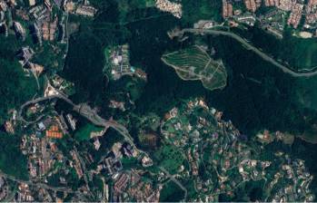 Los terrenos que despertaron el interés de los desarrolladores están ubicados en el oriente de Medellín, en el costado sur del sector de El Seminario. FOTO CORTESÍA GOOGLE MAPS