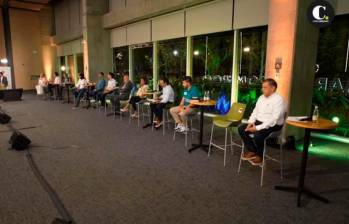 13 de los 14 candidatos a la alcaldía de Medellín participaron en el debate. FOTO CORTESÍA