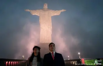 Esta sería, al parecer, la última foto que se tomaron Oliver Tree y Gaspi en Brasil. FOTO: Redes sociales.