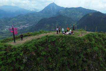 Cerro Tusa: tres mundos, una montaña 