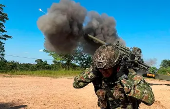 La inseguridad creciente en regiones clave del país eleva los costos empresariales y frena la inversión en Colombia. FOTO AFP
