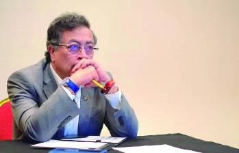 Las idas y venidas del mandatario estarían proyectando improvisación, personalismo e incertidumbre en la política exterior colombiana, generando preocupación sobre la estabilidad de la relación bilateral. FOTO Presidencia