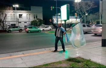 Guillermo sale a la calle a las 8:00 p.m. a celebrar el título de Argentina FOTO CORTESÍA