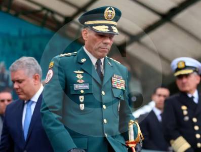 Fiscalía imputará cargos al general en retiro Eduardo Zapateiro por presunto acoso sexual