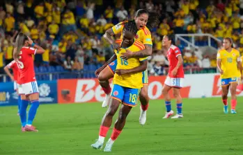 La futbolista vallecaucana Linda Caicedo, del registro del Real Madrid, es la gran figura del seleccionado criollo que juega la Liga de Naciones. Foto: FCF