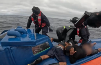 La Guardia Costera, principal agencia federal de Estados Unidos para la interdicción marítima de drogas, informó que está aumentando sus recursos en buques, aeronaves y equipos tácticos para combatir el narcotráfico proveniente de Sudamérica. FOTO: CAPTURA DE VIDEO