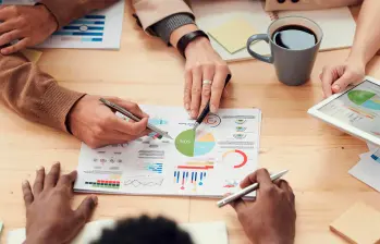 El 65 % de los trabajadores en empresas innovadoras se declara feliz, frente a solo un 32 % en entornos poco creativos. FOTO: GETTY